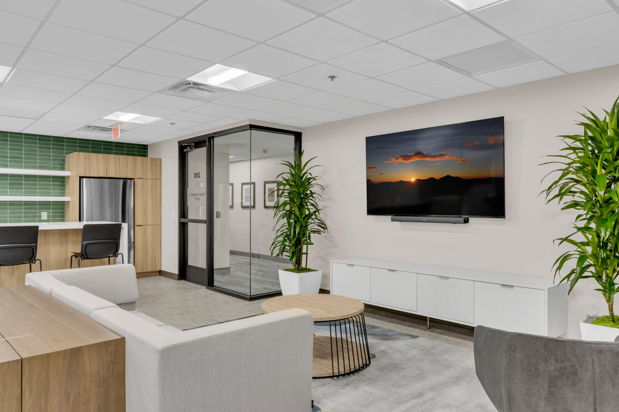 CHOOSING THE RIGHT LOCATION: A GUIDE TO MESA OFFICE SPACE